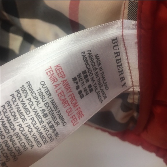 burberry kids red puffer vest - Picture 6 of 8